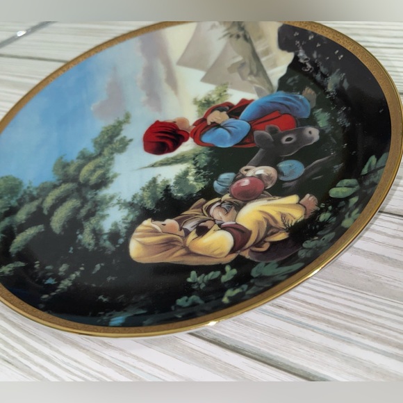 Precious Moment:Bible Story:Plate Collection, Plate 1498A,The Flight into Egypt - Picture 4 of 7